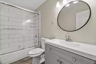 1208 Hague St, Joliet, IL 60432 - Photo 9