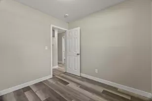 1208 Hague St, Joliet, IL 60432 - Photo 5