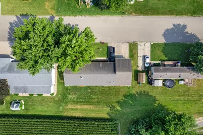 32 Peggy Drive, Sandwich, IL 60548 - Photo 3