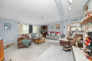 32 Peggy Dr, Sandwich, IL 60548 - Photo 5