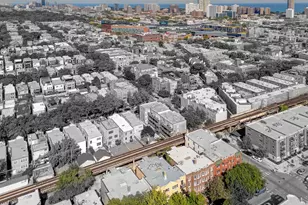 1210 W Roscoe St, Chicago, IL 60657 - Photo 45