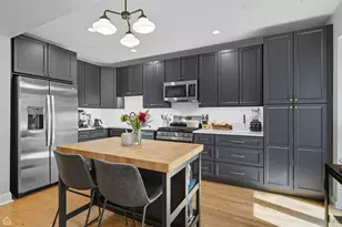 1210 W Roscoe St, Chicago, IL 60657 - Photo 5