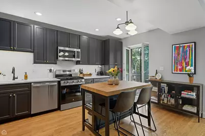 1210 W Roscoe Street #1, Chicago, IL 60657 - Photo 3