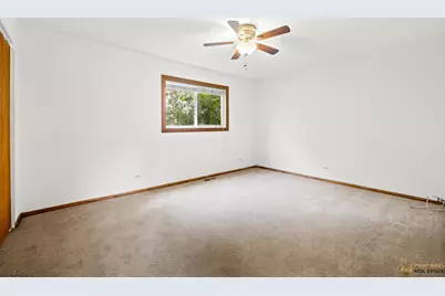 26235 N Acorn Lane, Mundelein, IL 60060 - Photo 11