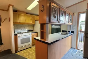 756 B Mallard Cir, Sandwich, IL 60548 - Photo 3