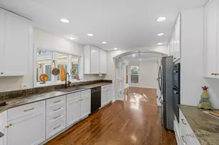 303 Auburn Ave, Winnetka, IL 60093 - Photo 9