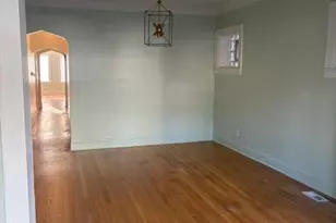 7811 S Euclid Ave, Chicago, IL 60649 - Photo 11