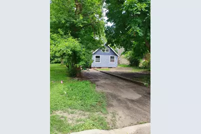 204 W Ellis Avenue, Libertyville, IL 60048 - Photo 1