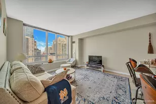 33 W Ontario St, Chicago, IL 60654 - Photo 9