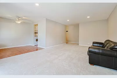 3008 Roberts Drive #5, Woodridge, IL 60517 - Photo 5