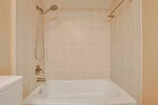 3008 Roberts Dr, Woodridge, IL 60517 - Photo 15