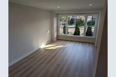 8936 S Ridgeland Avenue, Chicago, IL 60617 - Photo 3