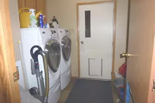 6009 Park Rd, Clifton, IL 61727 - Photo 15