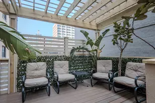 22 E Elm St, Chicago, IL 60611 - Photo 19