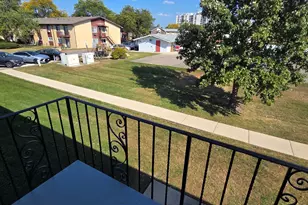 9561 Dee Rd, Des Plaines, IL 60016 - Photo 9