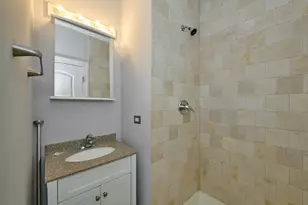 5715 N Kimball Ave, Chicago, IL 60659 - Photo 21