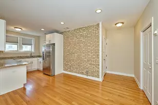 5715 N Kimball Ave, Chicago, IL 60659 - Photo 7