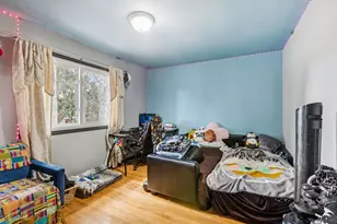 1504 E Emmerson Ln, Mount Prospect, IL 60056 - Photo 13