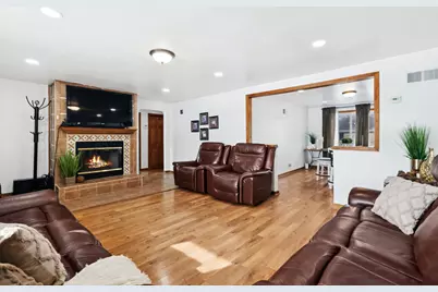 3904 W 137th Street, Crestwood, IL 60418 - Photo 5