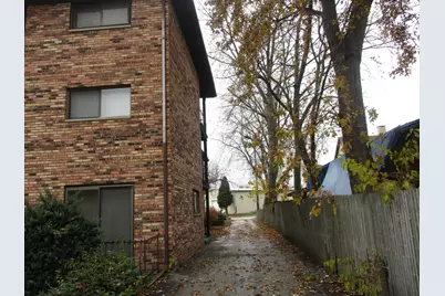 18405 Wentworth Avenue #1D, Lansing, IL 60438 - Photo 3