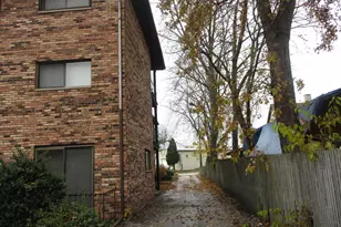 18405 Wentworth Ave, Lansing, IL 60438 - Photo 3