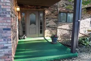 18405 Wentworth Ave, Lansing, IL 60438 - Photo 5