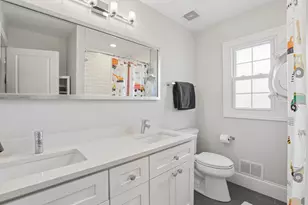 1285 Warwick Ct, Deerfield, IL 60015 - Photo 25