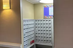 841 N York St, Elmhurst, IL 60126 - Photo 9