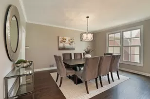 1301 Wendy Dr, Northbrook, IL 60062 - Photo 9