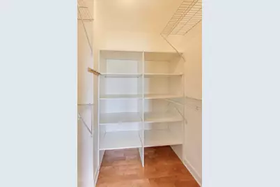 725 W Huntington Commons Road #217, Mount Prospect, IL 60056 - Photo 13