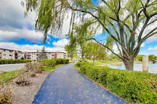 725 W Huntington Commons Rd, Mount Prospect, IL 60056 - Photo 21