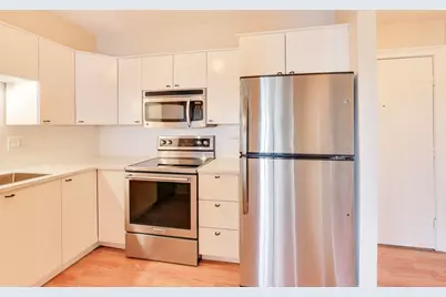 725 W Huntington Commons Road #217, Mount Prospect, IL 60056 - Photo 9