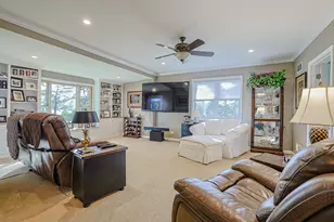 6914 Mensching Rd, Huntley, IL 60142 - Photo 9