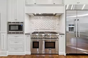 203 S Columbia St, Naperville, IL 60540 - Photo 13