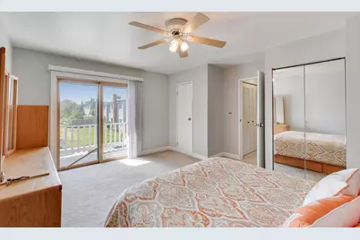 452 Hickory Drive, Wheeling, IL 60090 - Photo 7