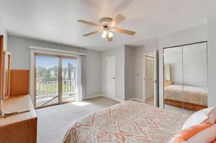 452 Hickory Dr, Wheeling, IL 60090 - Photo 7