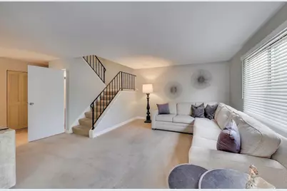 452 Hickory Drive, Wheeling, IL 60090 - Photo 3