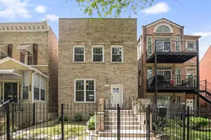 4244 S Prairie Ave, Chicago, IL 60653 - Photo 1