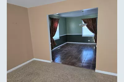 827 S McKinley Avenue, Kankakee, IL 60901 - Photo 5