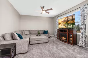 4215 Southerland Dr, Oswego, IL 60543 - Photo 9