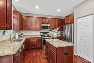 4215 Southerland Dr, Oswego, IL 60543 - Photo 7