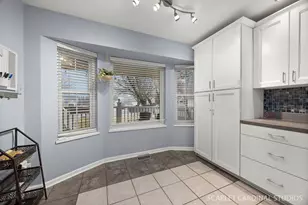 222 Meadows Dr, Sugar Grove, IL 60554 - Photo 7