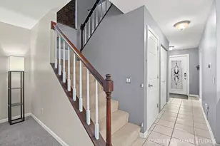 222 Meadows Dr, Sugar Grove, IL 60554 - Photo 3