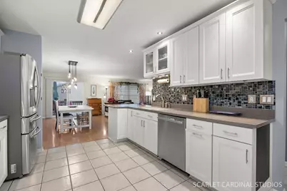 222 Meadows Drive, Sugar Grove, IL 60554 - Photo 5