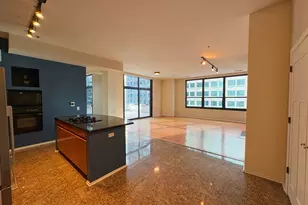 130 S Canal St, Chicago, IL 60606 - Photo 3