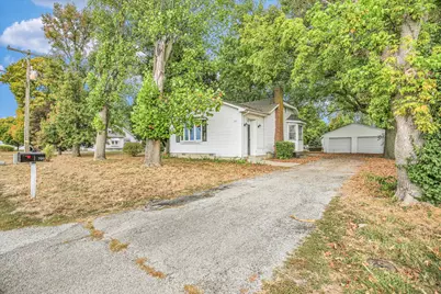 700 Southside Drive, Humboldt, IL 61931 - Photo 3