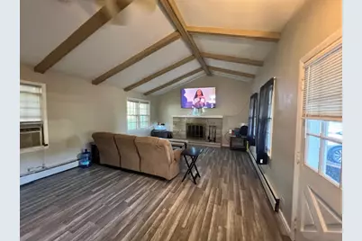 1308 Empire Court, Freeport, IL 61032 - Photo 5