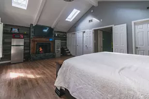 385 E Irving Park Rd, Streamwood, IL 60107 - Photo 25