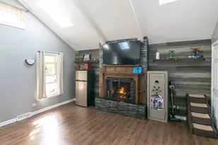 385 E Irving Park Rd, Streamwood, IL 60107 - Photo 27