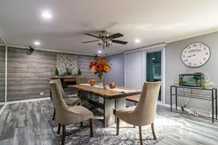 385 E Irving Park Rd, Streamwood, IL 60107 - Photo 17